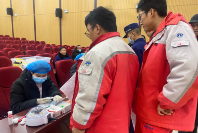 俊源石油組織員工參加無償獻(xiàn)血活動(dòng)