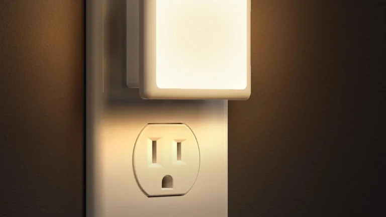 L LOHAS LED Night Review: Simple Plug-In Glow