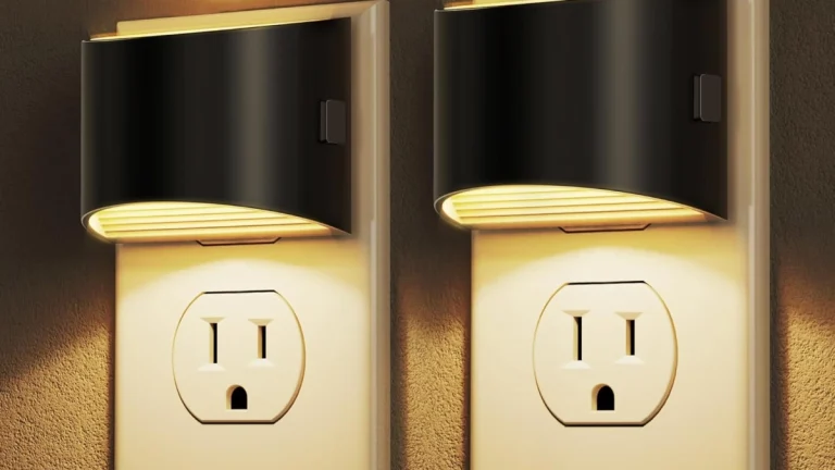 DORESshop Night Light Review: A Simple Plug-In Glow