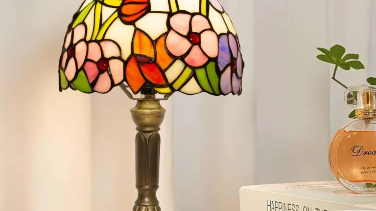 Tiffany Style Lamp Review: Floral Accent Lighting